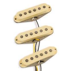 FENDER® PURE VINTAGE '73 STRAT® PICKUPS SET